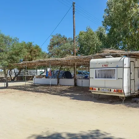 Kamp alanı Naxos 2*