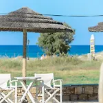 Naxos مكان تخييم