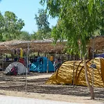 Naxos مكان تخييم 2*
