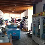 Naxos 2* Pláka